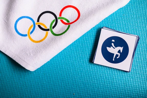Tokio, Japani, tammikuu. 20 minuuttia. 2020: Equestrian Dressage piktogrammi kesäolympialaisiin Tokio 2020 — kuvapankkivalokuva