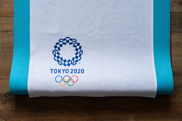 Tokio, Japan, Januar. 20. 2020: Tokio 2020, olympisches Symbol für Sommerspiele, weißer Hintergrund — Stockfoto