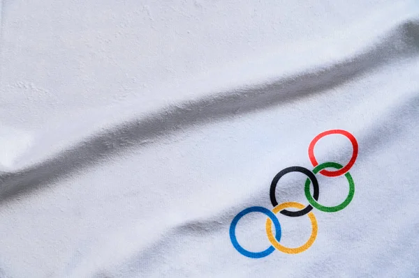 Hej, JAPAN og JANUAR. 20. 2020: Olympisk flag. Høj kvalitet foto på hvid baggrund - Stock-foto