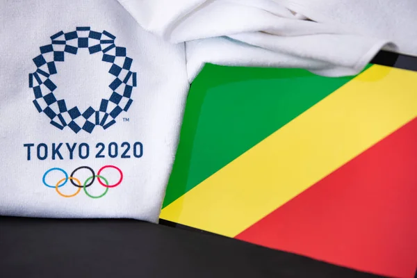 TOKYO, JAPAN, FEBRUARY. 8. 2020: Congo, Republic of the Congo at summer olympic game in Tokyo 2020, national flag, black background — Stock Photo, Image