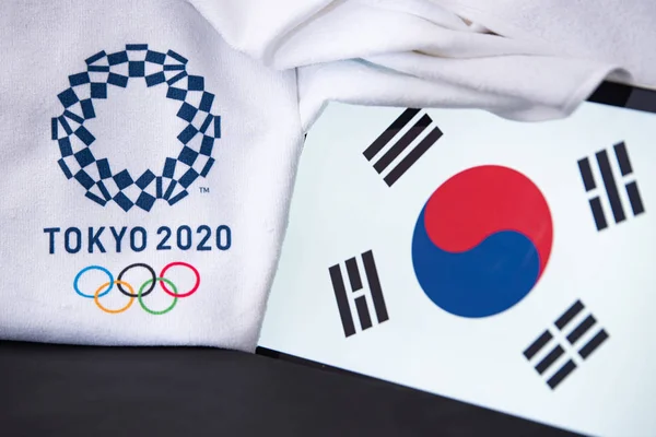 東京、日本、 2月。8 。2020年:韓国、東京2020オリンピックでの韓国、国旗、黒の背景 — ストック写真