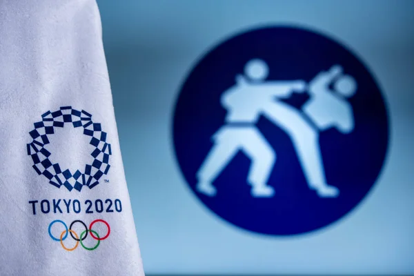 Du, JAPAN, FEBRUARY. 14 år. 2020: Karatekumittikon for sommerlekene i Tokyo 2020 – stockfoto