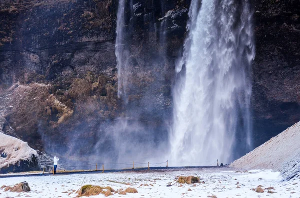 Natura iceland, foto viaggio invernale in neve, avventura, viaggio, escursionismo, montagna . — Foto Stock