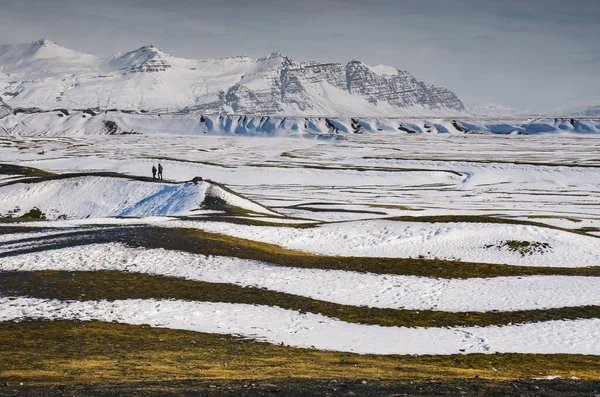 Iceland természet, téli utazás fotó hó, kaland, utazás, túrázás, hegyek. — Stock Fotó