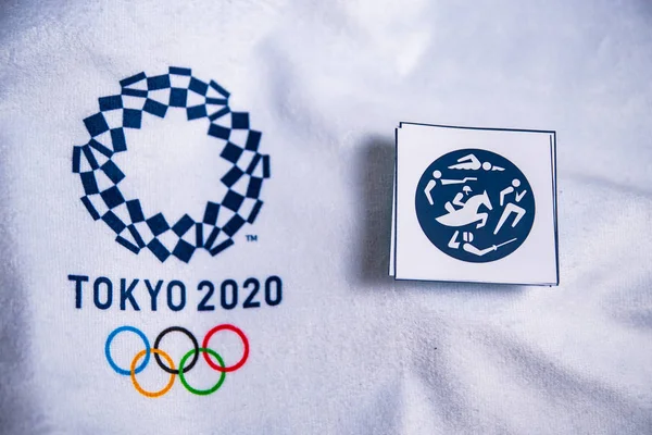 20歳 2020年 夏のオリンピックのための近代五種競技アイコン東京2020 白の背景 公式ロゴやピクトグラム — ストック写真