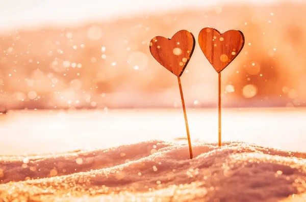 Cuori Neve Invernale Calda San Valentino Data Romantica Concetto Matrimonio — Foto Stock