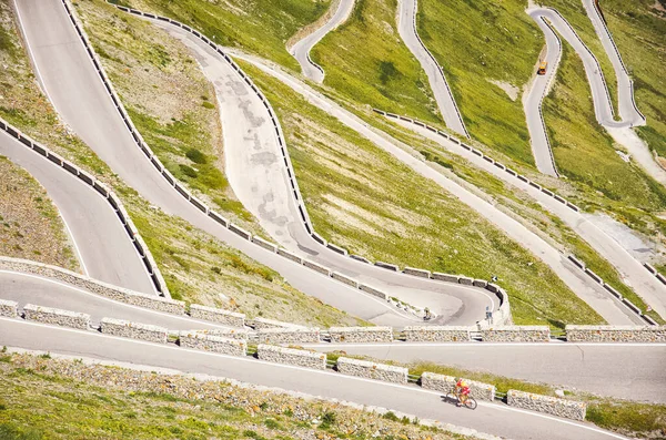 Motociclista Sulla Strada Foto Ciclista Tour Italia Passo Dello Stelvio — Foto Stock