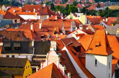Krumlov 'daki çatılar, Çek Cumhuriyeti, Avrupa. Güzel eski tarihi yer