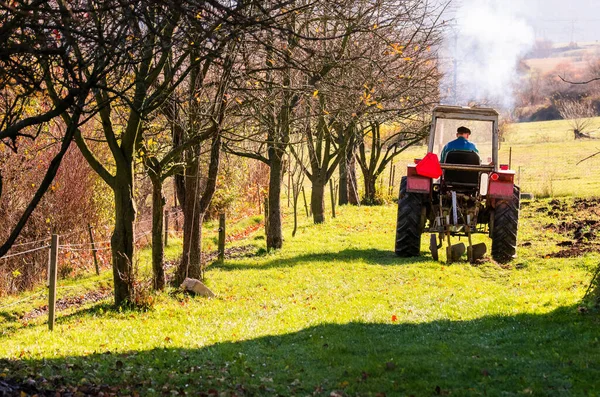 Farmer Tractor Preparing Land Seedbed Cultivator Sunset Autumn Shot Agricultural — Stock Photo, Image