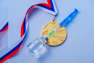 Doping spor, altın madalya zafer için, şırınga, cam şişe doping
