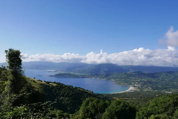 Vacaciones en la isla de la belleza, en el sur de Córcega . — Foto de Stock