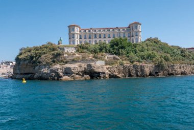 Marsilya 'nın eski limanından tekneyle çıkış.