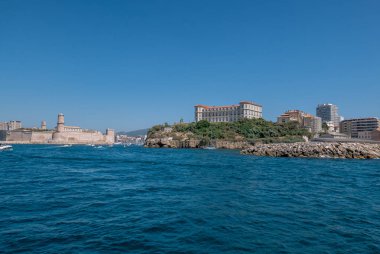 Marsilya 'nın eski limanından tekneyle çıkış.