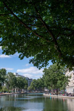 Paris 'in keşfi ve sen nehri kıyıları, Fransa