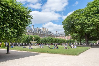 Paris 'in keşfi ve sen nehri kıyıları, Fransa