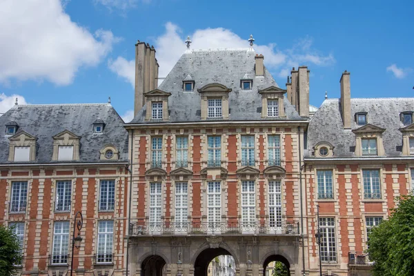 Paris 'in keşfi ve sen nehri kıyıları, Fransa