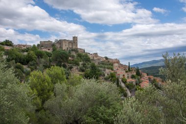 Doğu Pyrenes 'in keşfi yaz aylarında, hala vahşi bölgede