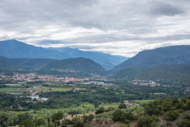 Doğu Pyrenes 'in keşfi yaz aylarında, hala vahşi bölgede