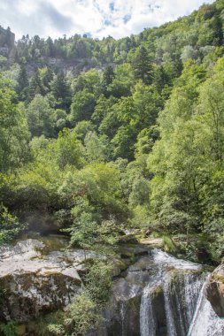 Doğu Pyrenes 'in keşfi yaz aylarında, hala vahşi bölgede