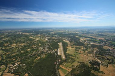 İki paraşüt Gardiyan 'ın üzerinden atla