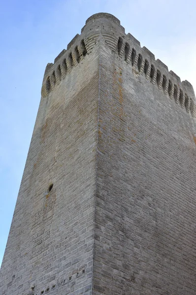 Ritiro spirituale e riflessione nell'abbazia, Francia — Foto Stock