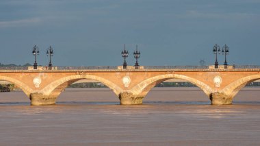 Bordeaux şehrinin keşfi, Aquitaine 'in hazinesi.