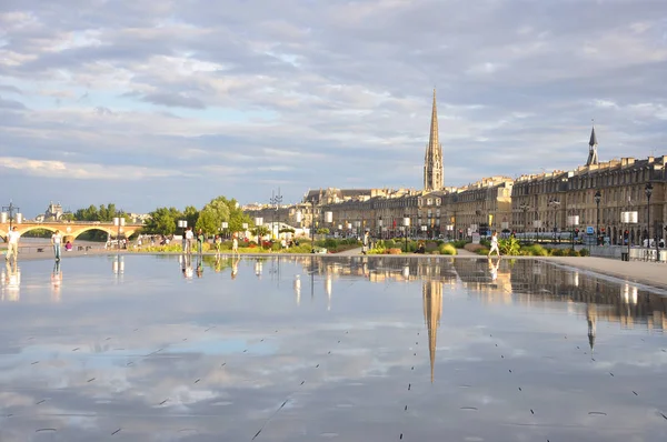 Scoperta della città di Bordeaux, tesoro dell'Aquitania . — Foto Stock