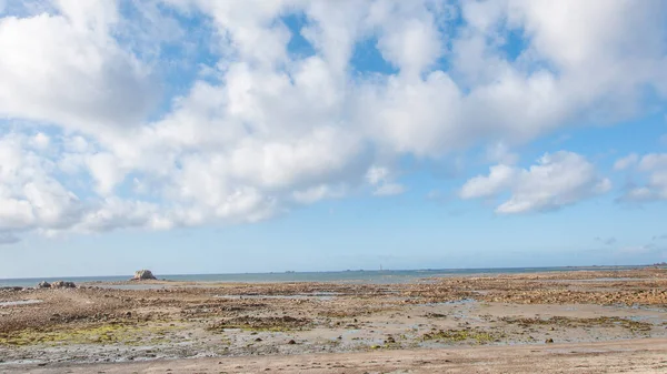 Breton taşları ve manzaralar, Brittany kıyıları, Fransa