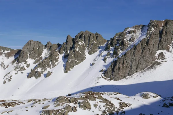 阿尔卑斯山高山上的蒙根维尔的雪景 — 图库照片