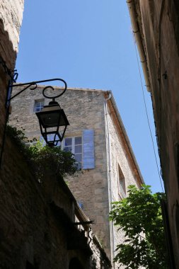 Fransa 'nın bağlar ve köyleri arasında vaucluse, roussillon ve bonnieux köyü