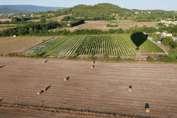 Полет Воздушном Шаре Воклюзе Над Деревней Руссийон Франция — стоковое фото