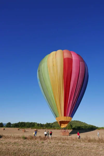 Voo Balão Quente Vaucluse Acima Aldeia Roussillon França — Fotografia de Stock