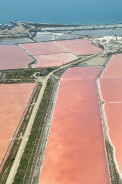 Fransa 'nın tuz bataklığı ve tarlasının havadan görünüşü