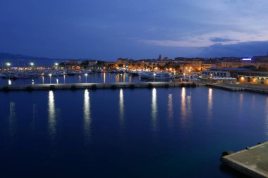 Güney Korsika, deniz kenarında tatil. Fransa 'nın en güzel adası.