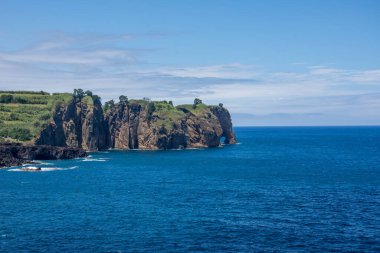 Azores takımadalarında yürüyün. Azores, Sao Miguel adasının keşfi. Portekiz