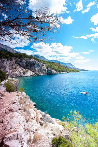 View of Adriatic Sea and quiet majestic bay in Dalmatia — Stock Photo, Image