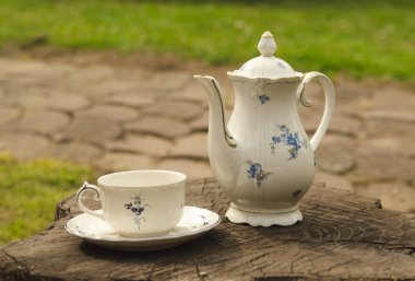 Masada bir fincan çay.