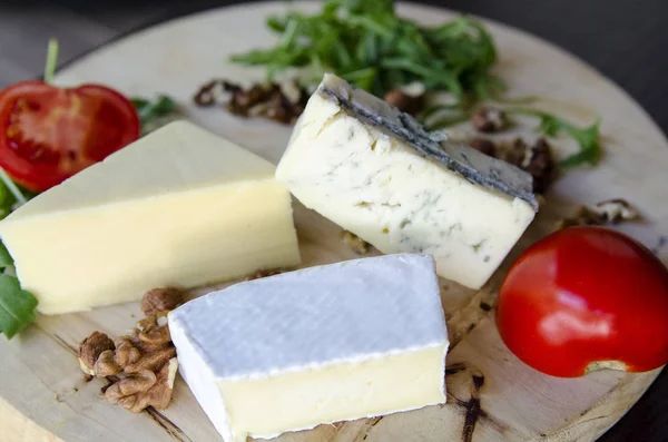 Peynir ve fındık çeşitleri