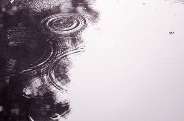 Siyah ve beyaz boya ile soyut arkaplan