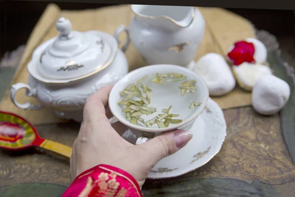 Close Kruiden Groene Thee Kopje Vrouw Hand — Stockfoto