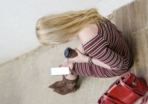 Woman Tablet Computer Sitting Street — Stock Photo, Image