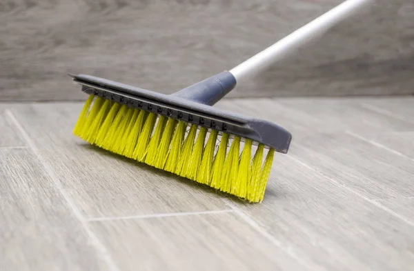 Broomstick Plastic Fibers Cleaning Floor Housekeeping Sweeping Broom — Stock Photo, Image