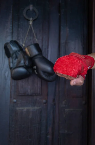 Boxer Punching Right Arm Left Side Photo Black Gloves Out — Stock Photo, Image