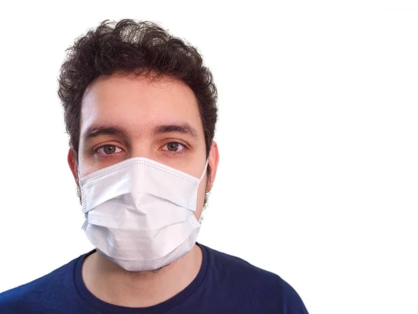 コロナウイルスに対する医療保護面マスクを着た男の肖像画 隔離されてる 白地だ Covid 19のコンセプト — ストック写真