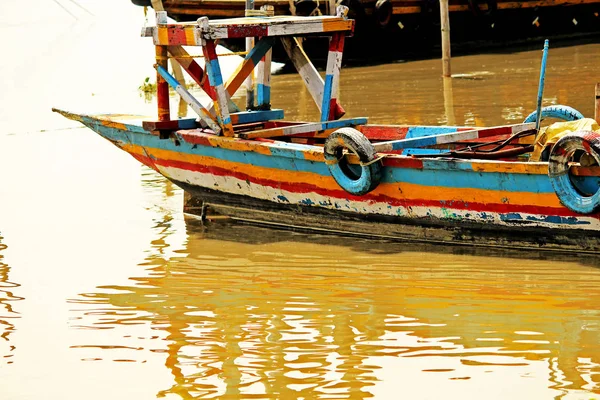 Kilátás egy fa halászhajó orra Brahmaputra Rive Assam Ind — Stock Fotó