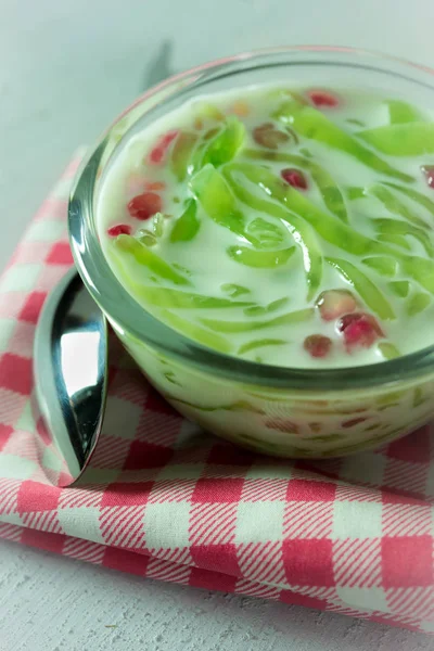 Primo piano Cendol o dessert ghiacciato della Thailandia — Foto Stock