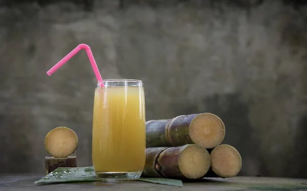 The Power of Sugarcane Juice: 6 Outstanding Health Benefits