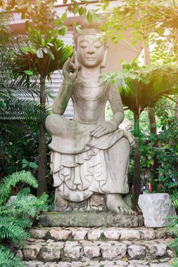 buddha statue on park