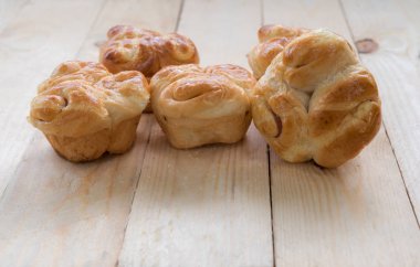 Taze ev yapımı ekmek açık havada