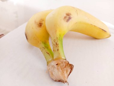 Güne tam kalorili sağlıklı muzla başlayın.. 